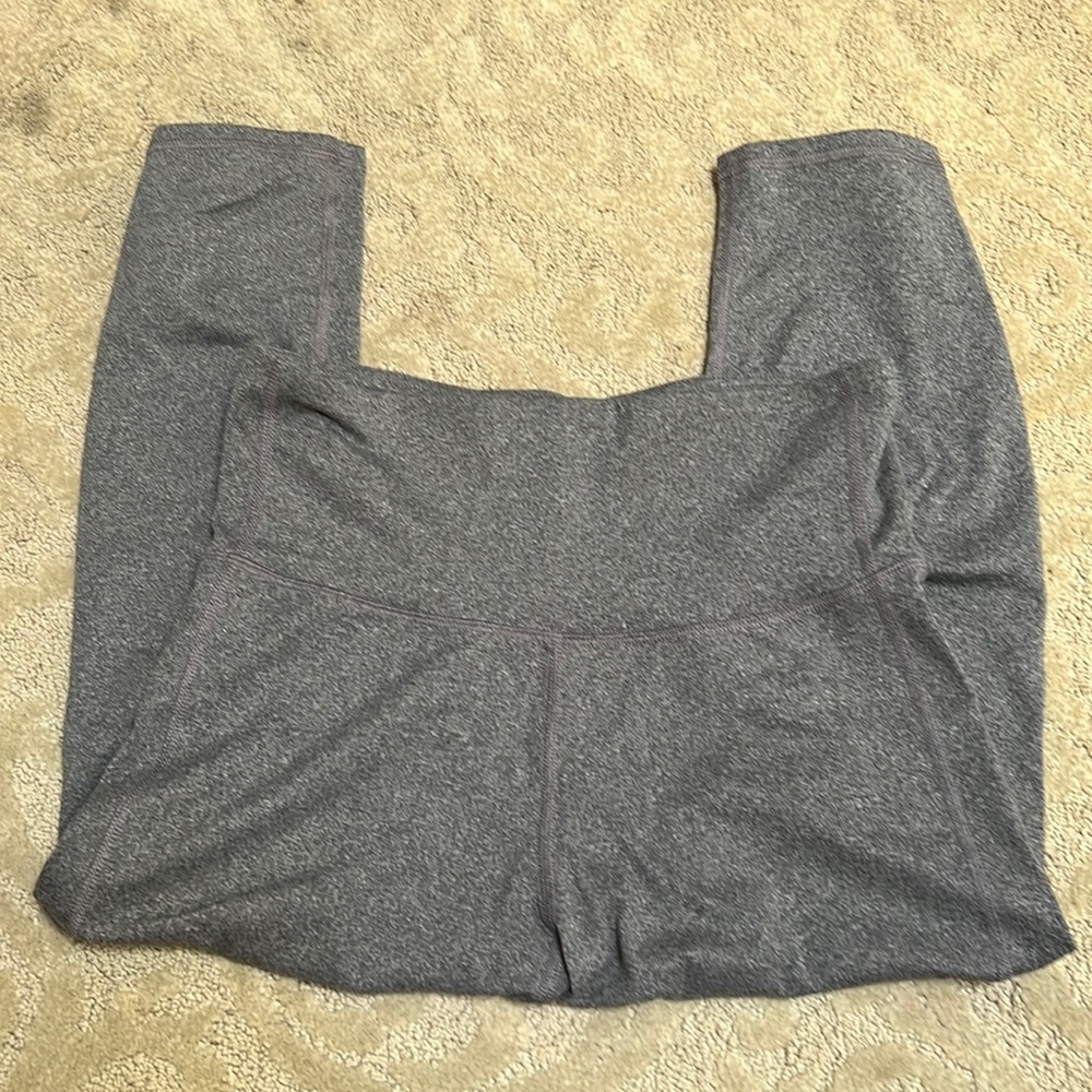 Cute Champion duo-dry gray crop leggings size L